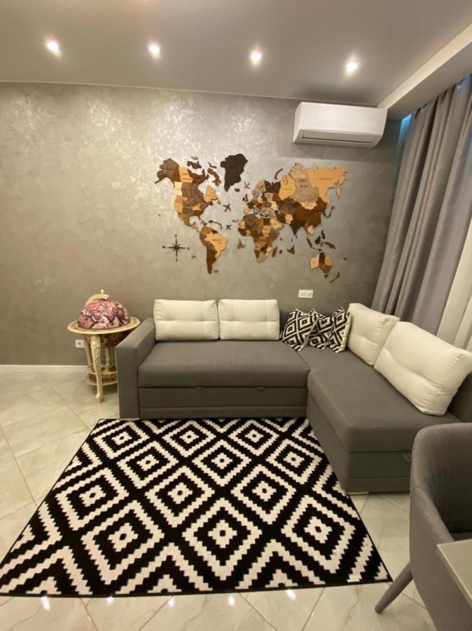Vip Apartment In Odessa מראה חיצוני תמונה