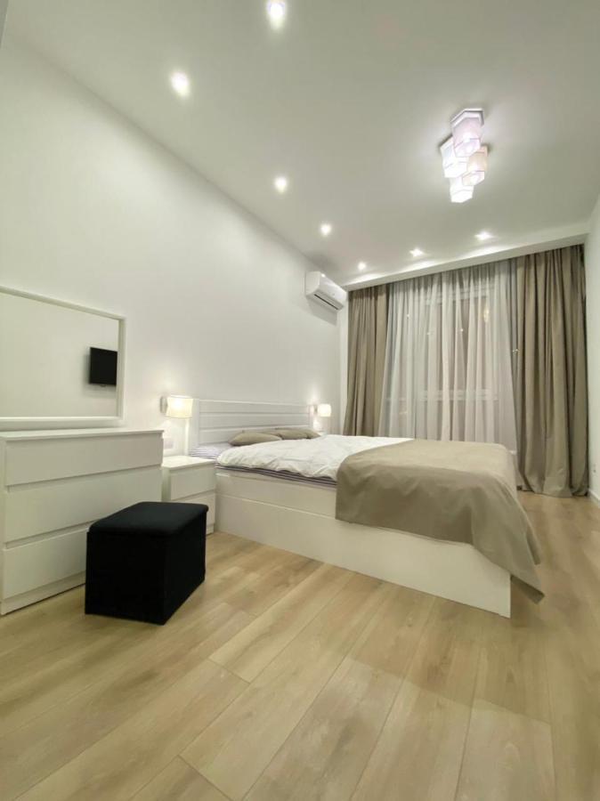 Vip Apartment In Odessa מראה חיצוני תמונה